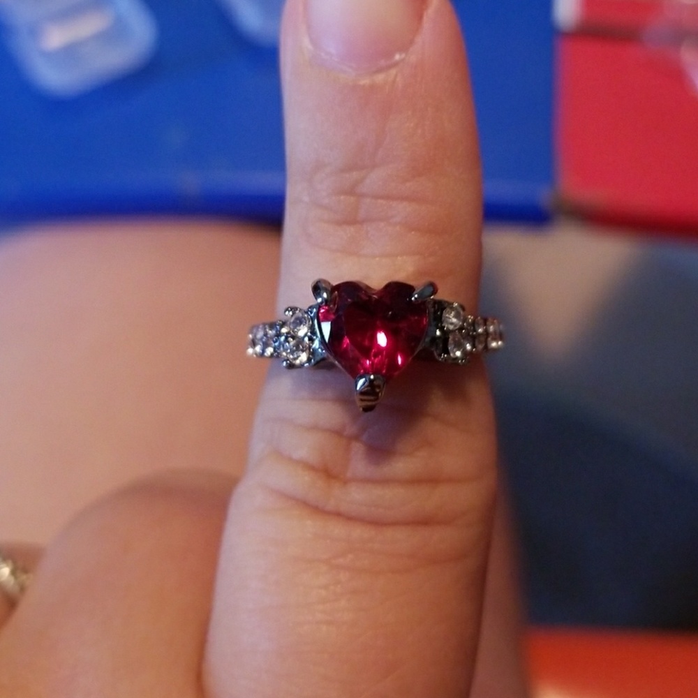 Red heart ring